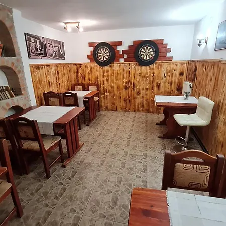 Vendégház Pitvar *